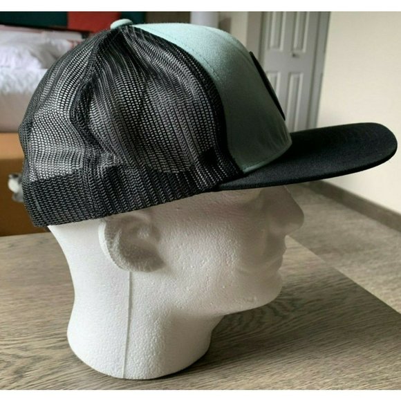 Rip Curl Hat Gray/Black Fabric Snap Back - Picture 2 of 4